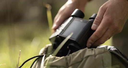 Solvia 8x32 smart binoculars with AI bird identification and night vision features
